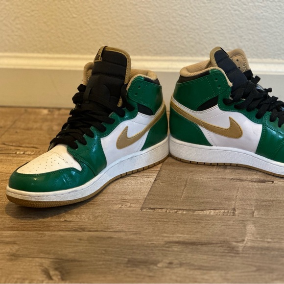 Nike Air Jordan - US size 6 / Eu size 38.5 - green/white/gold - good condition - Picture 6 of 8